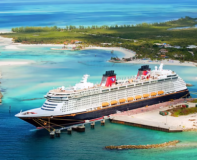 disney-dream-4k-cruise-ship-port-pier.jpg